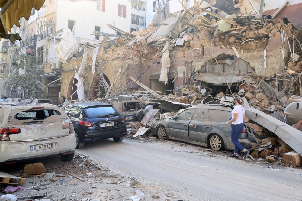 Βηρυτός: Ξεπέρασαν τους 100 οι νεκροί, χιλιάδες τραυματίες και πολλοί αγνοούμενοι, 300.000 άνθρωποι έχουν μείνει χωρίς στέγη