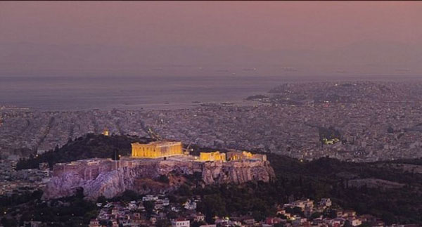 perierga.gr - Ύμνοι της Daily Mail: Η Αθήνα το μεγαλύτερο πανεπιστήμιο του κόσμου!