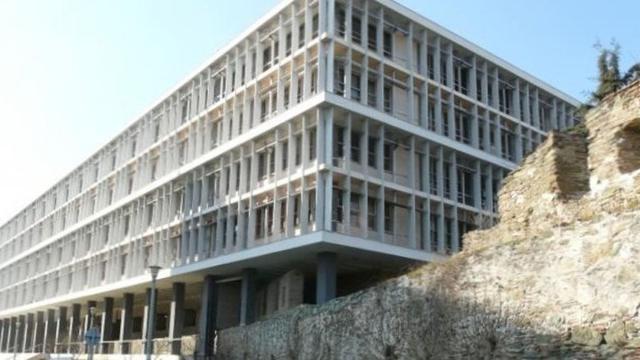 Αθώοι ο Φρουζής της Novartis και δύο γιατροί - Κατηγορούνταν για δωροδοκία και δωροληψία
