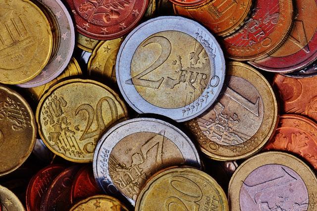 Ο κορυφαίος οικονομολόγος Άβι Τιόμκιν προειδοποιεί: Το τέλος του ευρώ είναι κοντά