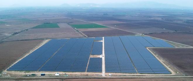 Μία από τις μεγαλύτερες φωτοβολταϊκές μονάδες στην Ελλάδα εντάσσεται στο χαρτοφυλάκιο της «ΕΛΠΕ Ανανεώσιμες»