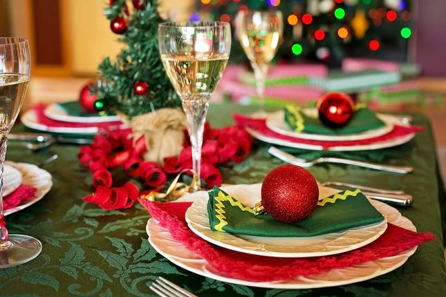 ΕΦΕΤ: Τι πρέπει να προσέξετε στην αγορά τροφίμων για τα Χριστούγεννα