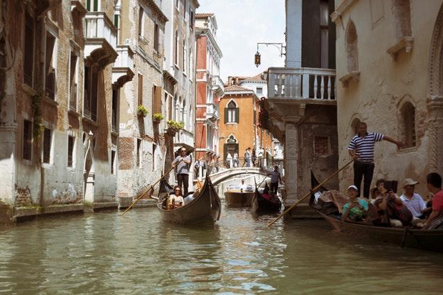 «Είσοδος επί πληρωμή» στη Βενετία