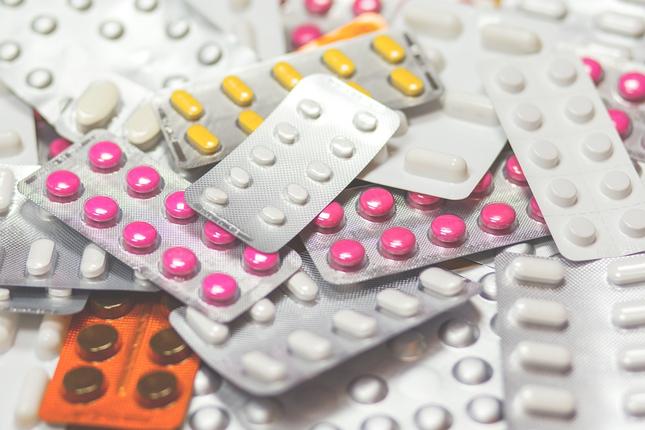 Ελλείψεις φαρμάκων στα φαρμακεία λόγω των αργιών και της κακοκαιρίας
