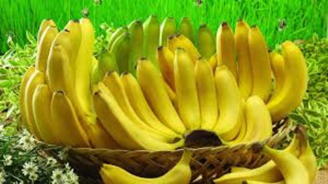Το κόλπο για να μην μαυρίζουν οι μπανάνες [video]
