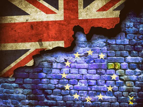 Το Brexit, το ξήλωμα του πουλόβερ και οι ευρωεκλογές