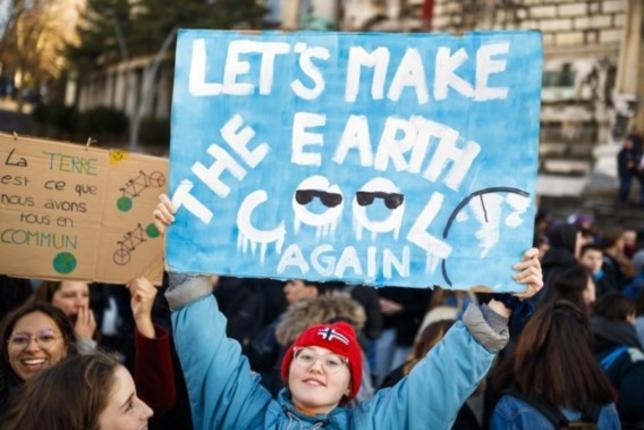 Στους δρόμους η νεολαία κατά της κλιματικής αλλαγής