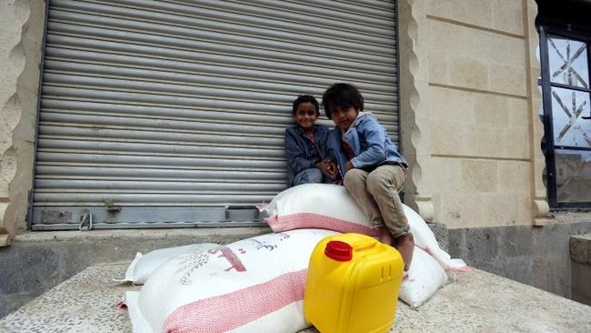 Το βαρύ τίμημα που πληρώνουν κάθε ημέρα που περνάει τα παιδιά στην εμπόλεμη Υεμένη