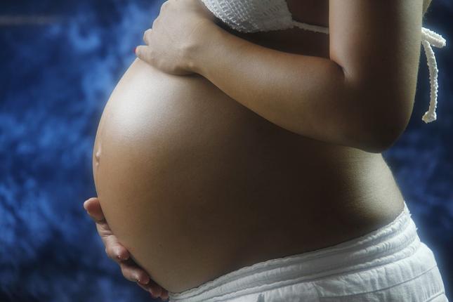 Έρευνα: «27» και «30» οι κομβικότερες ηλικίες της εγκυμοσύνης;