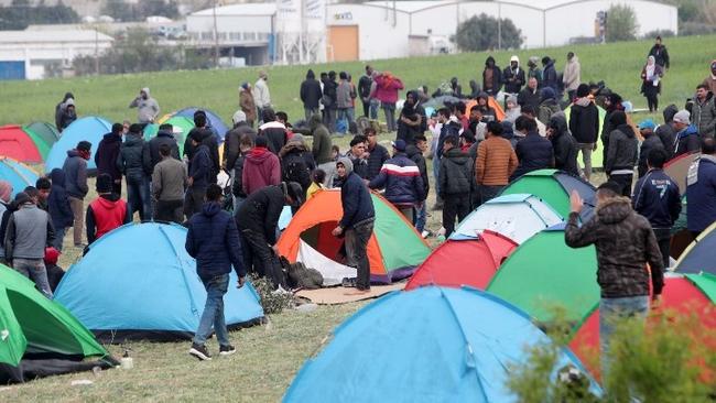 Διαβατά: Νέα ένταση μεταξύ προσφύγων και αστυνομικών