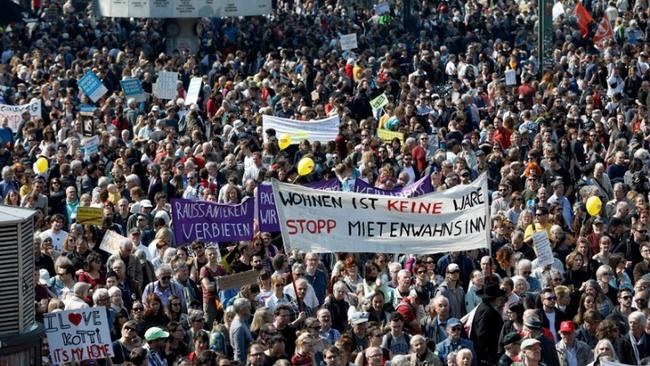 Βερολίνο: Χιλιάδες άνθρωποι διαδηλώνουν κατά της "τρέλας των ενοικίων"