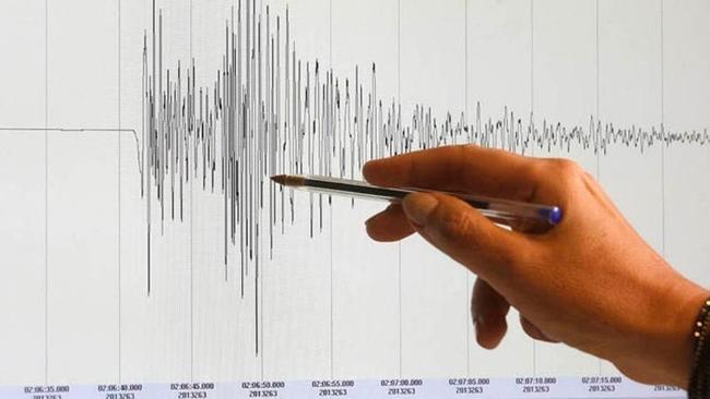 Ινδονησία: Σεισμός μεγέθους 7 βαθμών - Προειδοποίηση για τσουνάμι
