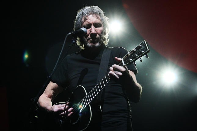 Ο Roger Waters καλεί την Κατερίνα Ντούσκα να μην συμμετάσχει στην Eurovision 2019