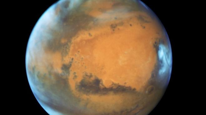 Νέες βάσιμες ενδείξεις για μεγάλες ποσότητες νερού στον Άρη