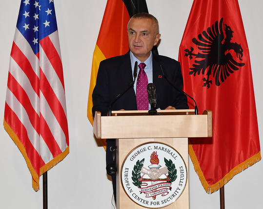 Αλβανία: Ο πρόεδρος Ιλίρ Μέτα ακύρωσε τις δημοτικές εκλογές