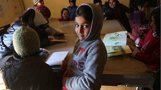 O 13χρονος Παλαιστίνιος πρόσφυγας που διδάσκει ελληνικά μέσω Facebook