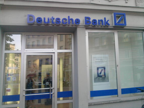 Υπό έρευνα η Deutsche Bank για αδυναμία καταπολέμησης του ξεπλύματος χρήματος