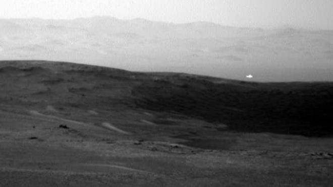 Μυστηριώδης λάμψη σε άλλη μια φωτογραφία του Curiosity από τον Άρη