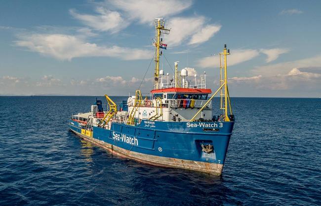Το Ιταλικό Αντιφασιστικό Δίκτυο κατόρθωσε να συγκεντρώσει 220.000 ευρώ για τα πρόστιμα που περιμένουν το Sea Watch 3