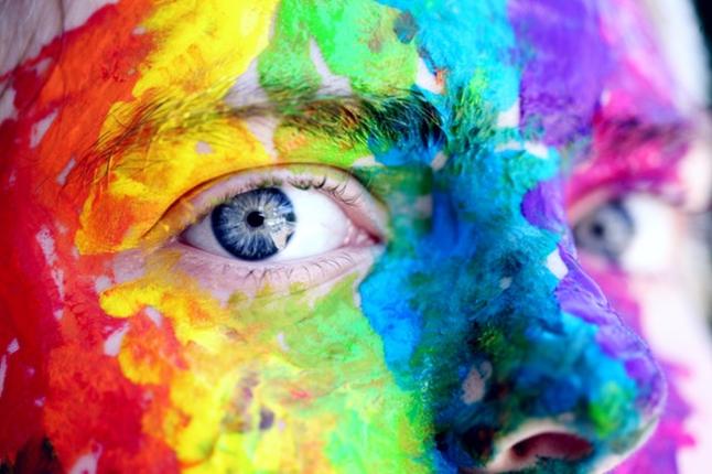 Η ψυχολογία του χρώματος: Πώς τα χρώματα επηρεάζουν τα συναισθήματά μας