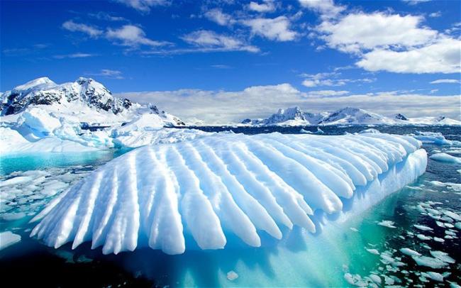 Δραματική συρρίκνωση στους θαλάσσιους πάγους της Ανταρκτικής μετά το 2014