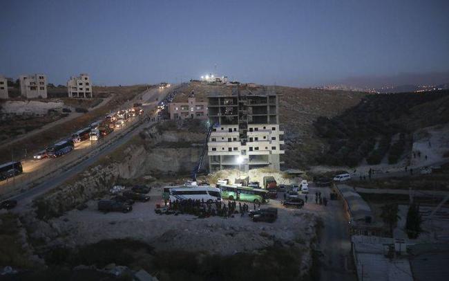 Το Ισραήλ κατεδαφίζει σπίτια Παλαιστινίων μεταξύ Ανατολικής Ιερουσαλήμ και Δυτικής Όχθης