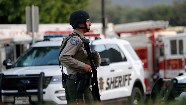 Τρόμος στην Καλιφόρνια: Νεκροί και τραυματίες από πυροβολισμούς σε φεστιβάλ τροφίμων