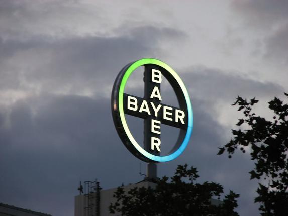 Η Bayer αντιμέτωπη με 18.400 προσφυγές στη δικαιοσύνη για το θανατηφόρο ζιζανοκτόνο της