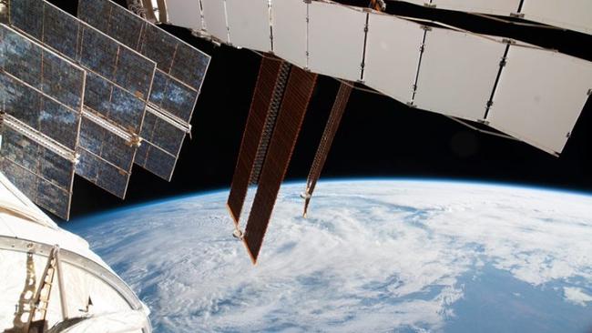19.500 διαστημικά σκοκυπίδια «πνίγουν» τη γήινη ατμόσφαιρα