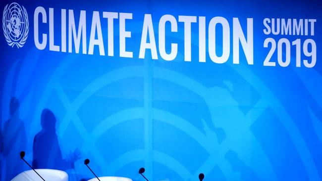 Ποιοι είναι οι 500 που με επιστολή τους προς τον ΟΗΕ αρνούνται την κλιματική αλλαγή;