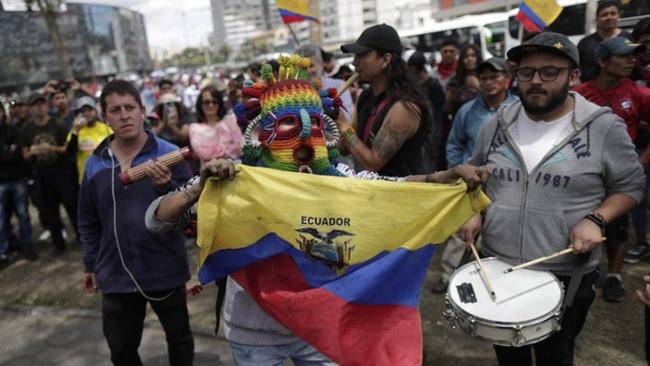 Εκουαδόρ: Νίκη του λαού - Καταργούν τη συμφωνία με το ΔΝΤ - Πανηγυρισμοί στους δρόμους (video)