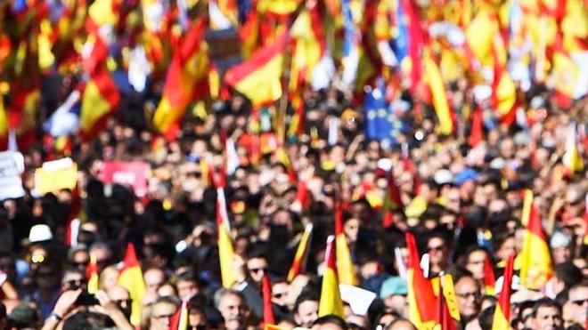 Ισπανία: Νέες συγκρούσεις αστυνομίας και διαδηλωτών μετά την καταδίκη Καταλανών ηγετών