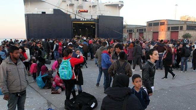 Στην ενδοχώρα θα μεταφερθούν σήμερα 700 αιτούντες άσυλο