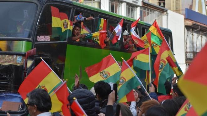 Βολιβία: Ο πρόεδρος Μοράλες θα προκηρύξει νέες εκλογές