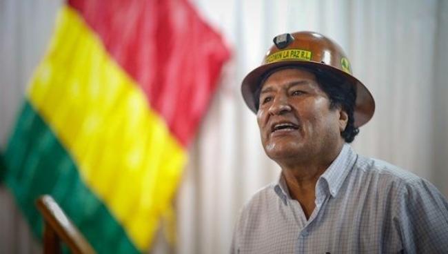 Προηγείται στις δημοσκόπησεις το "Κίνημα για το Σοσιαλισμό" (MAS) του Έβο Μοράλες στη Βολιβία