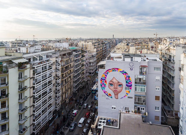 Μια νέα εντυπωσιακή τοιχογραφία αλλάζει την Θεσσαλονίκη