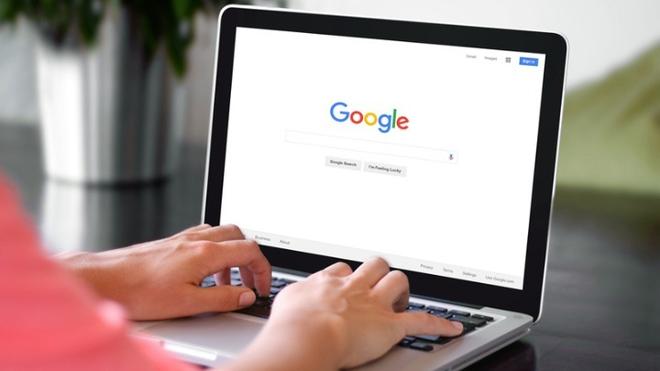Έρευνα σε βάρος Google και Tinder για παραβίαση του κανονισμού περί προστασίας των προσωπικών δεδομένων