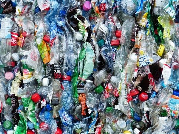 Ποια είναι η αλήθεια για την ανακύκλωση του πλαστικού