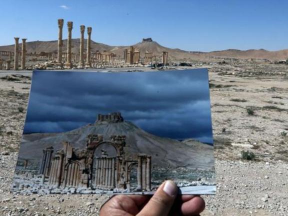Αποκαρδιωτικές φωτογραφίες: Η Παλμύρα πριν και μετά την καταστροφή