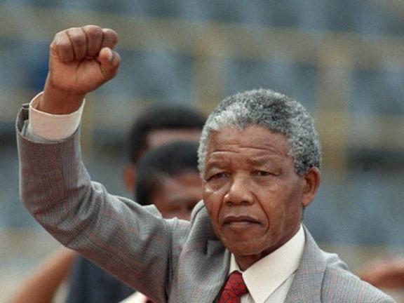 "Η CIA κάρφωσε τον Μαντέλα και συνελήφθη από την κυβέρνηση του απαρτχάιντ το 1962"