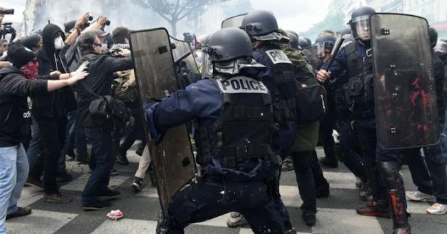 Νέα διαδήλωση συγκλονίζει το Παρίσι. Βίαιες συμπλοκές , 26 τραυματίες