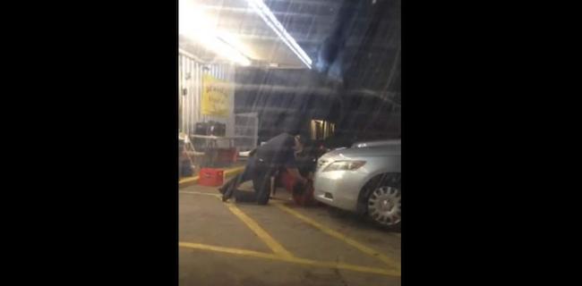 Το βίντεο της εν ψυχρώ δολοφονίας του Alton Sterling που η αστυνομία δεν θέλει να δούμε (ΠΟΛΥ ΣΚΛΗΡΕΣ ΕΙΚΟΝΕΣ)