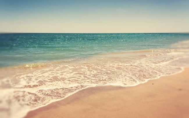 Ποιες είναι οι καθαρές και ποιες οι ακατάλληλες παραλίες της Αττικής (ΧΑΡΤΗΣ)