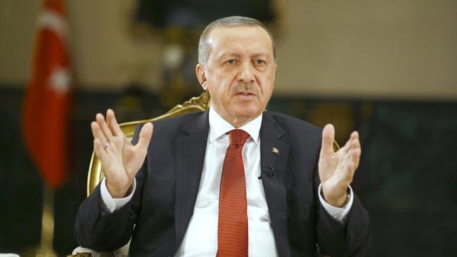 Ερντογάν: "Φοβάται" νέο πραξικόπημα