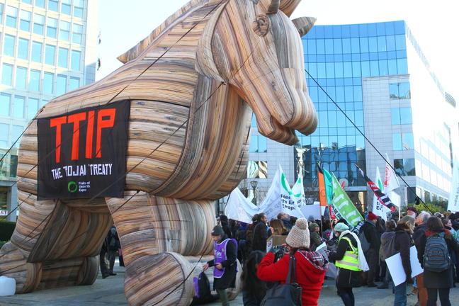 Οι 30 Δήμοι που κήρυξαν τις περιοχές τους Ελεύθερες Ζώνες από TTIP & CETA