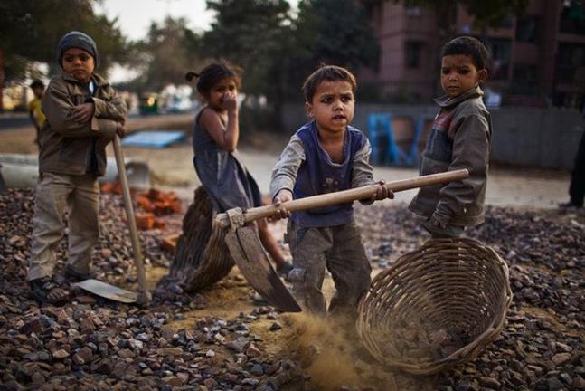 Βάλε ένα τέλος στην παιδική εργασία αποφεύγοντας αυτές τις 7 μεγάλες εταιρείες