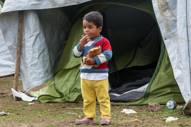 Διεθνής Αμνηστία: Χιλιάδες πρόσφυγες στην Ελλάδα σε απάνθρωπες συνθήκες