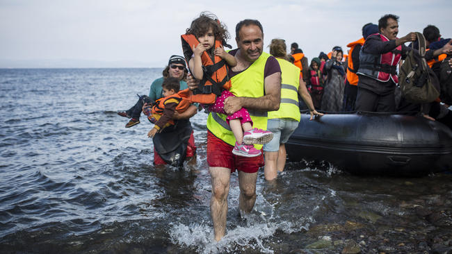 Ο πρώην πρόσφυγας που διέσωσε την οικογένειά του σε μια ελληνική παραλία