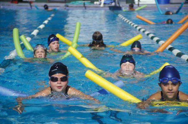 Μαθήματα κολύμβησης στα δημοτικά σχολεία