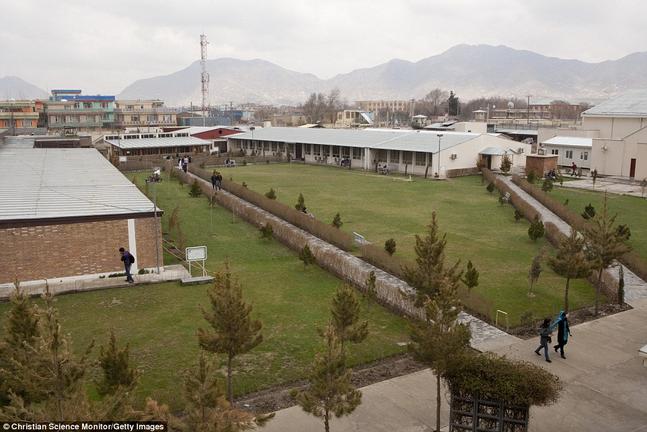 Αφγανιστάν: 12 νεκροί από την επίθεση στο Αμερικανικό Πανεπιστήμιο (ΦΩΤΟ)(ΒΙΝΤΕΟ)